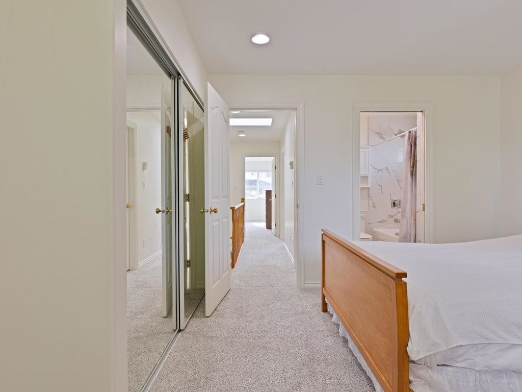 listing image 1100228692235709171