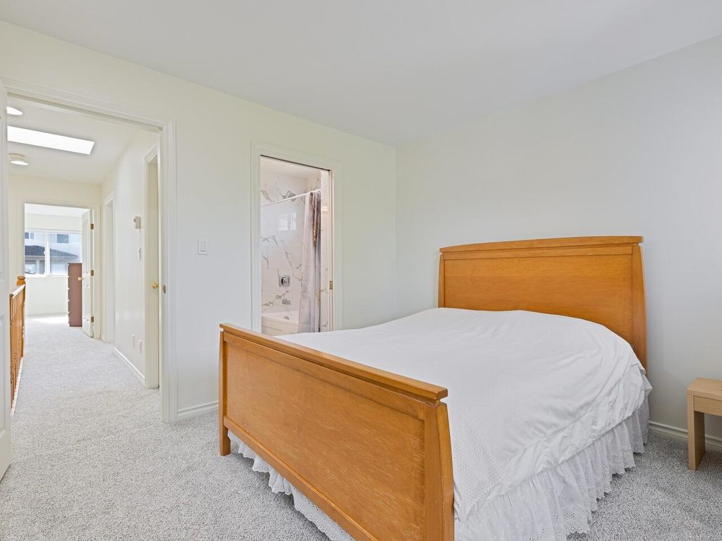 listing image 1107095671211906679