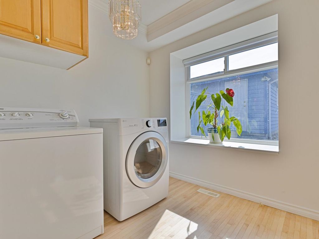 listing image 1106801378495516049