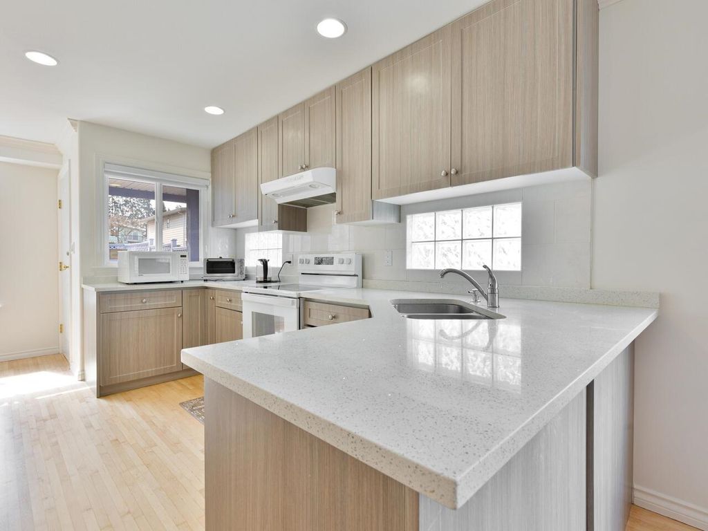 listing image 1101920081108609899