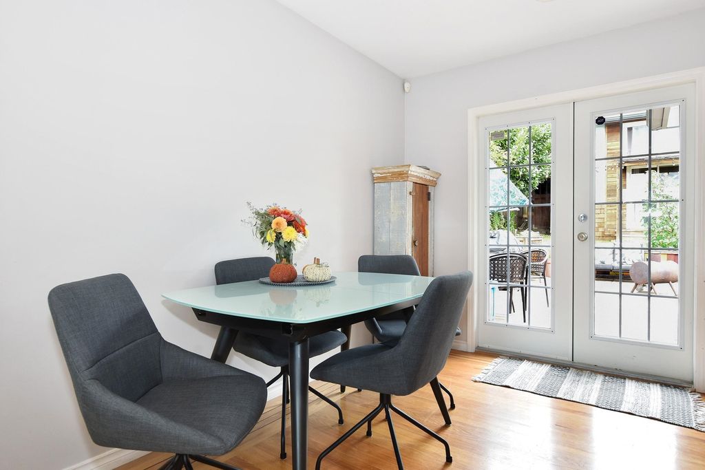 listing image 1103209661863371924