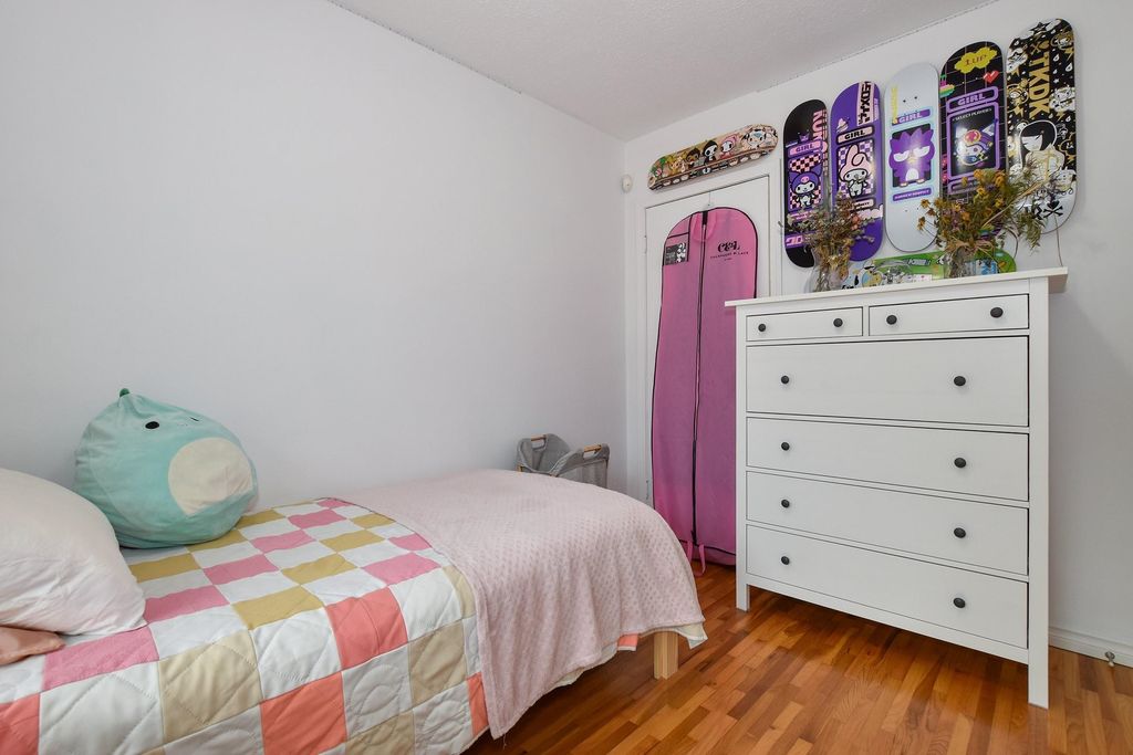 listing image 1108280859024011967