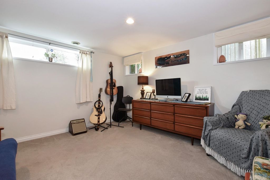 listing image 1100910032232575271