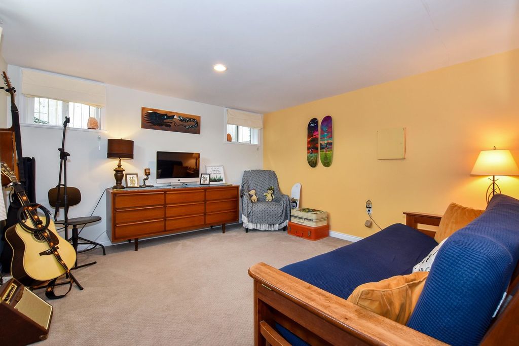 listing image 1104630190538793037