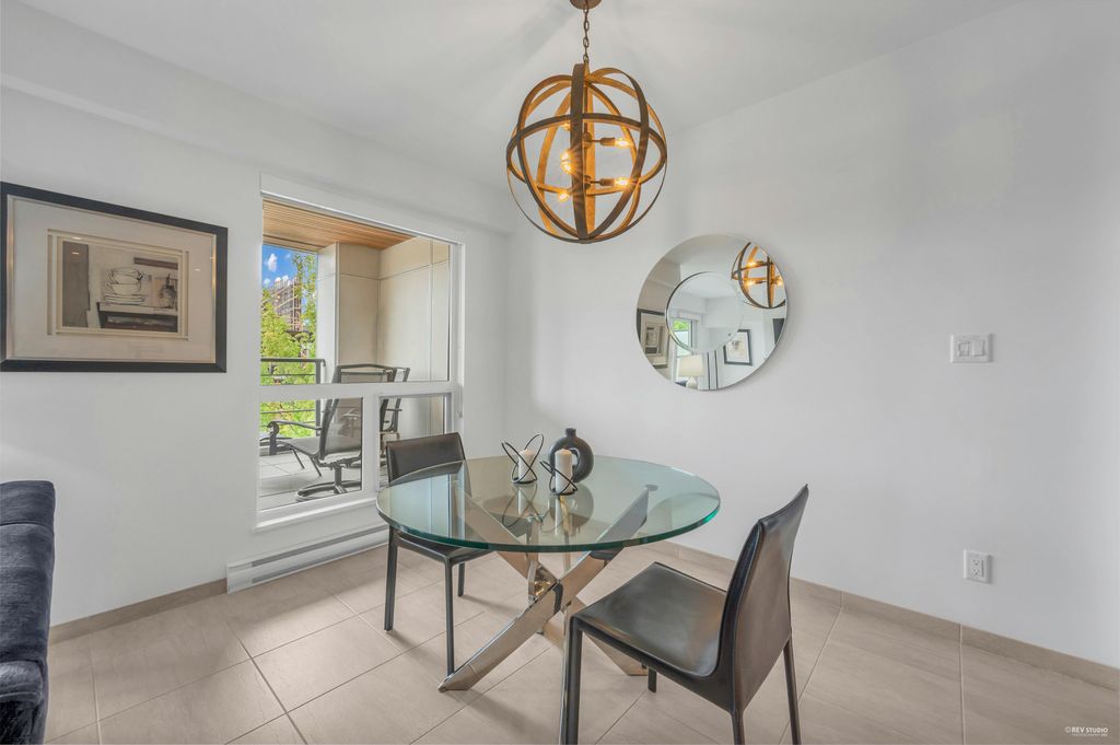 listing image 1103636564501924249