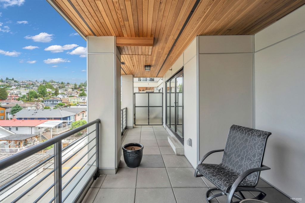 listing image 1102255966197465801