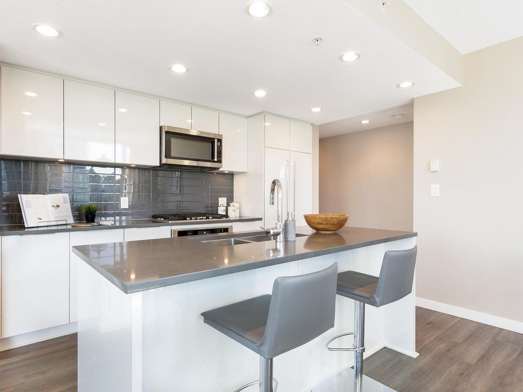 listing image 1107886254820758994
