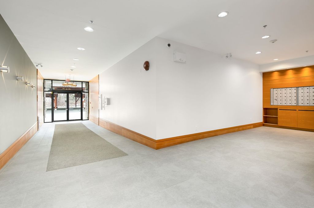 listing image 1100549031690711482