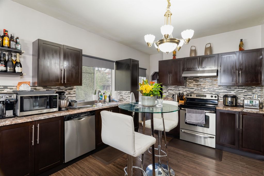 listing image 1105388631539605846