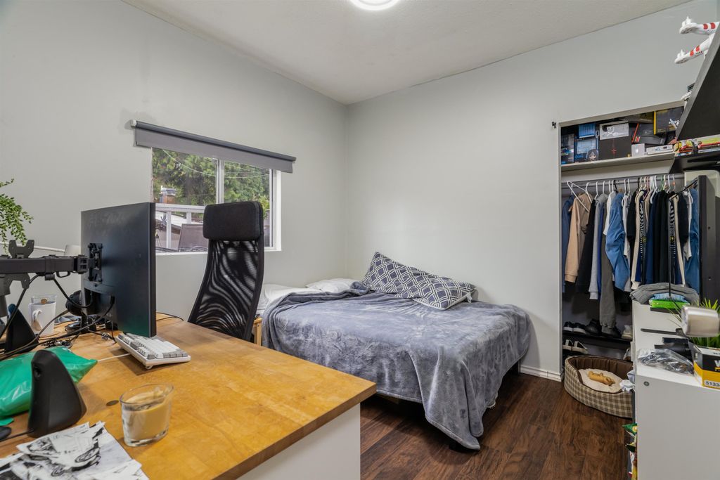 listing image 1100863833340322043