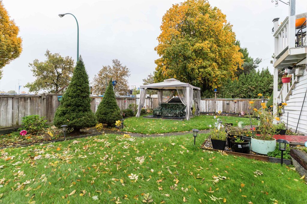 listing image 1109681478564483085