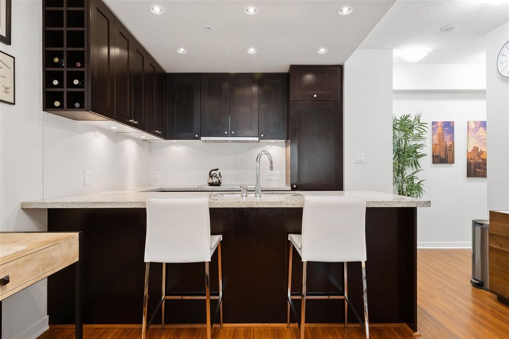 listing image 1101752822565331769