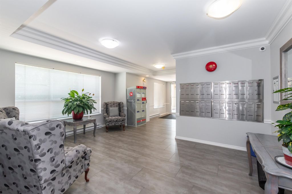 listing image 1108231955758417561