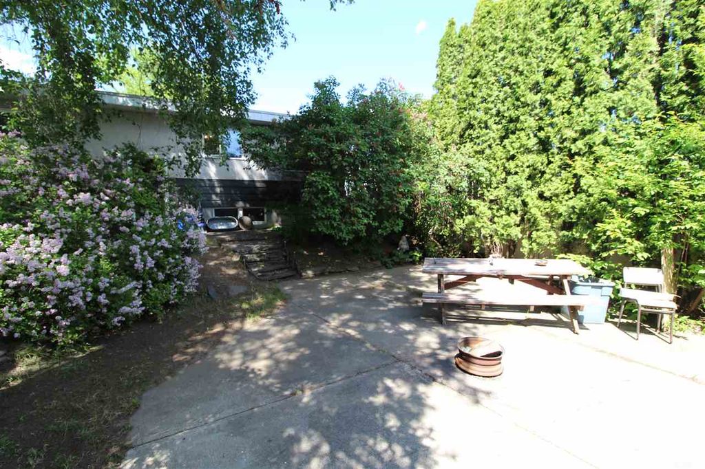 listing image 1102410668782986225