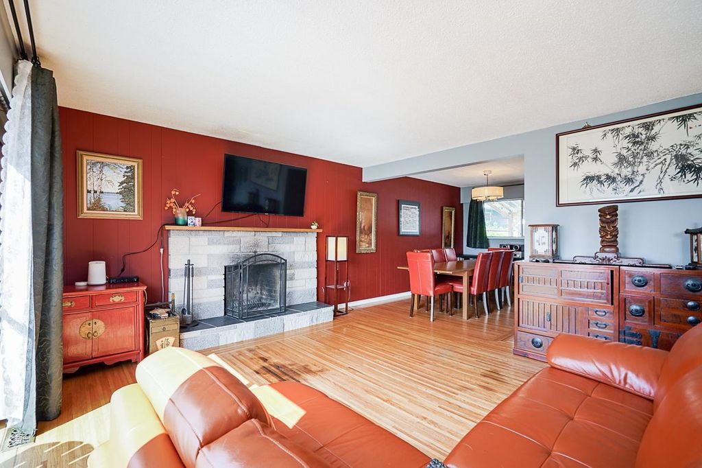 listing image 1102544115640903395