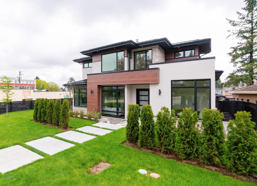 listing image 1103921810222787984