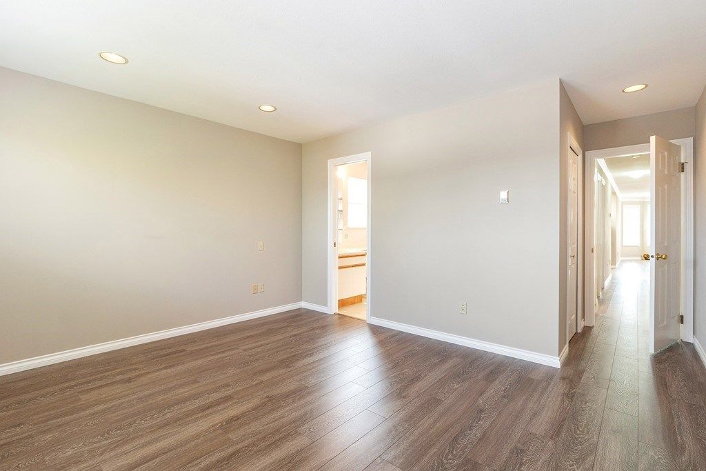 listing image 1105434062078714970