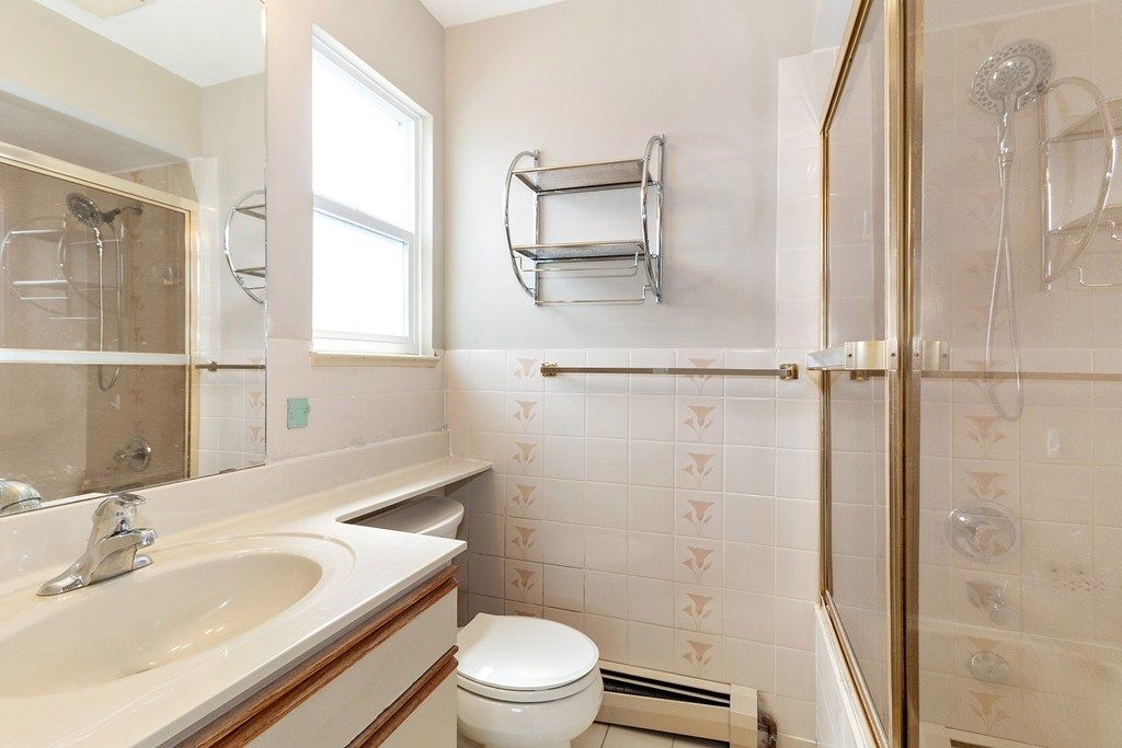 listing image 1100091617019525748