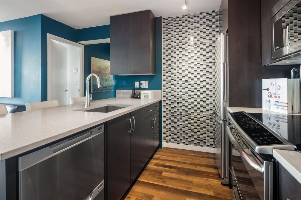 listing image 1101628779511851703