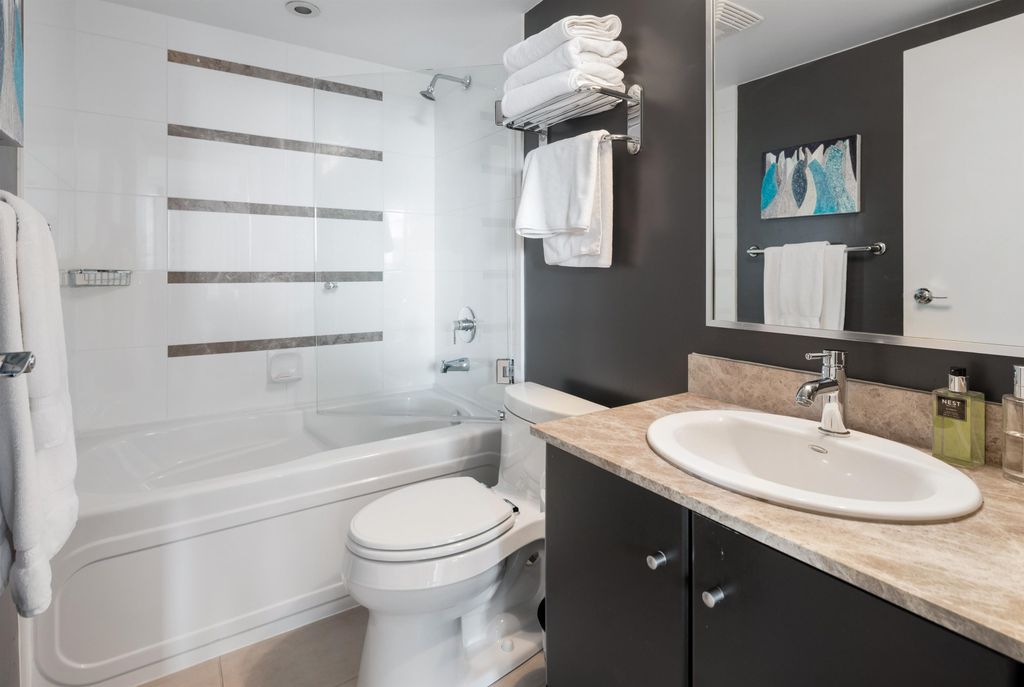 listing image 1103230018434435764