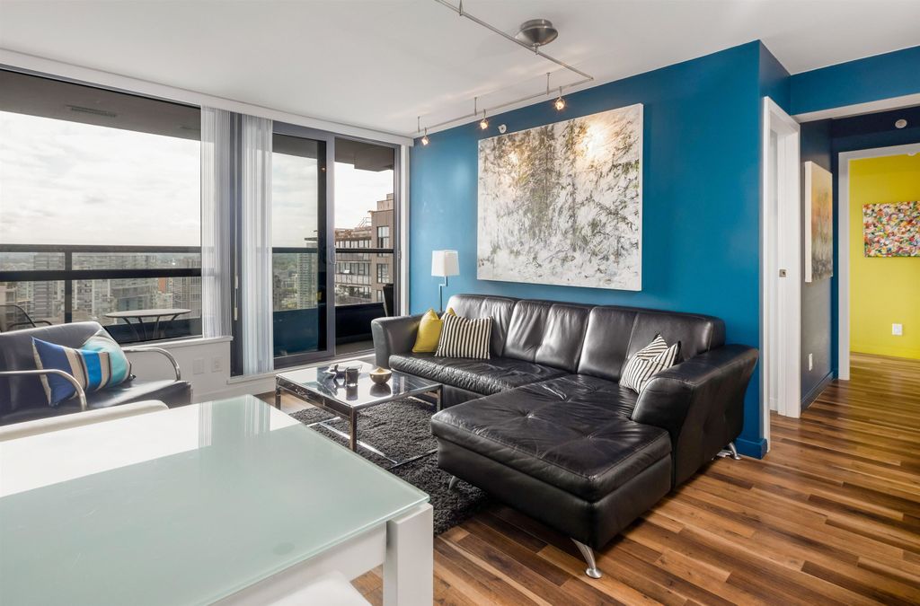 listing image 1105760934156078619