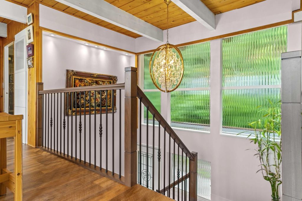 listing image 1100536723056178027