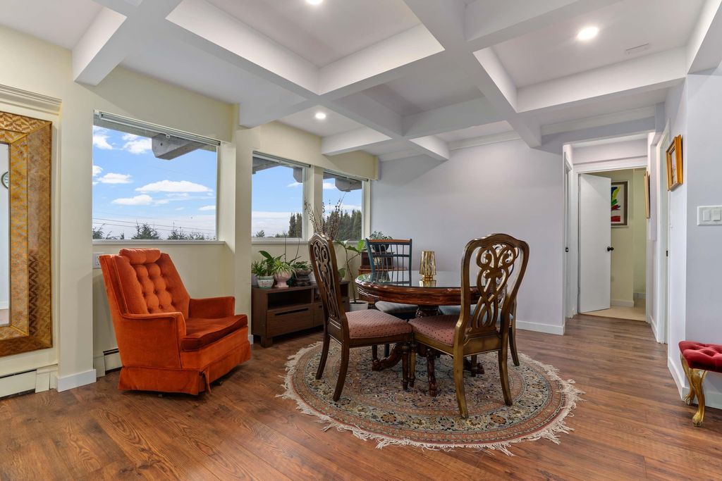 listing image 1100121187889056484