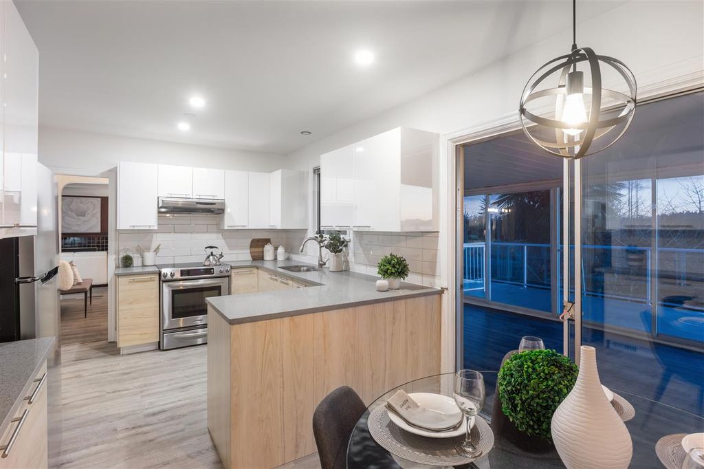 listing image 1100552422172828188