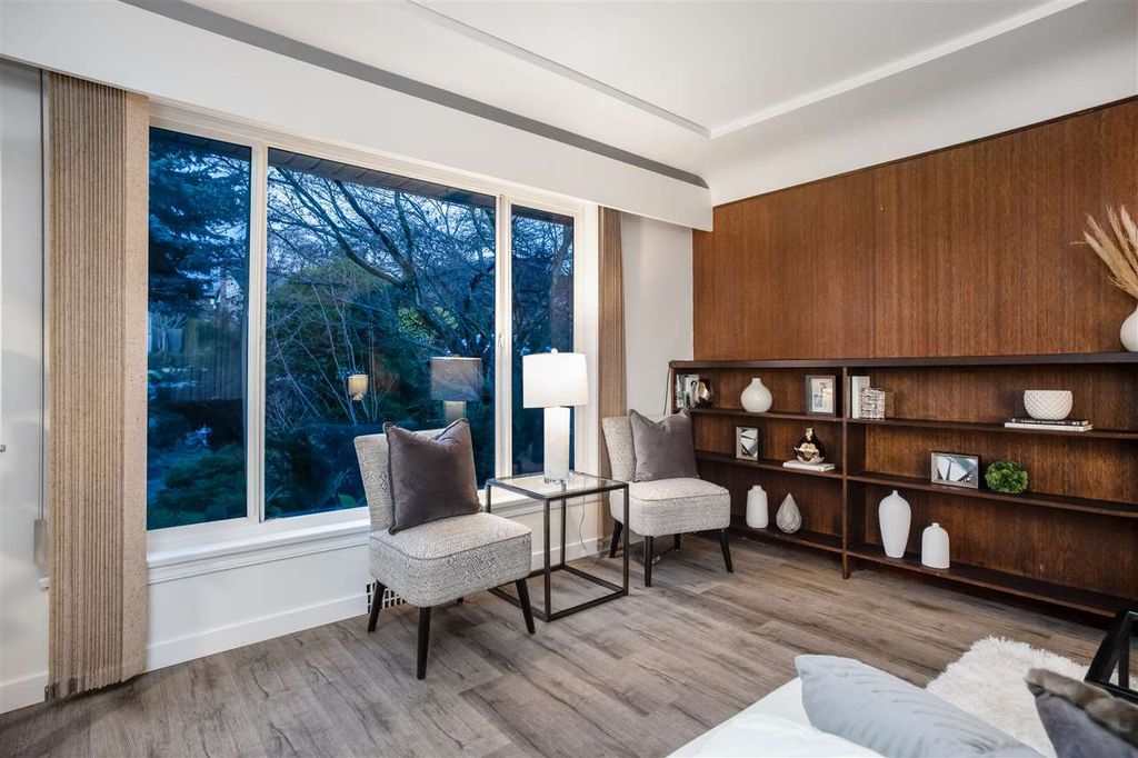 listing image 1106833849885965186