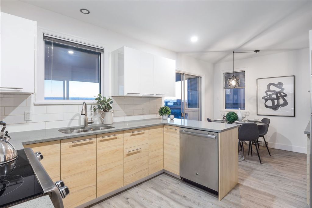 listing image 1108889115574668226