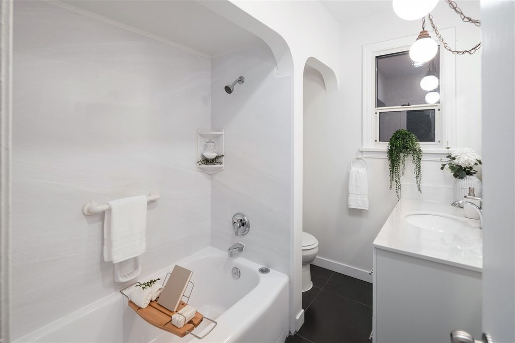 listing image 1100067552549678784