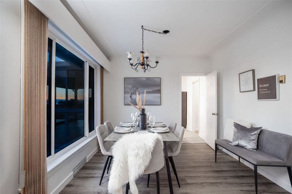 listing image 1102621950311592367