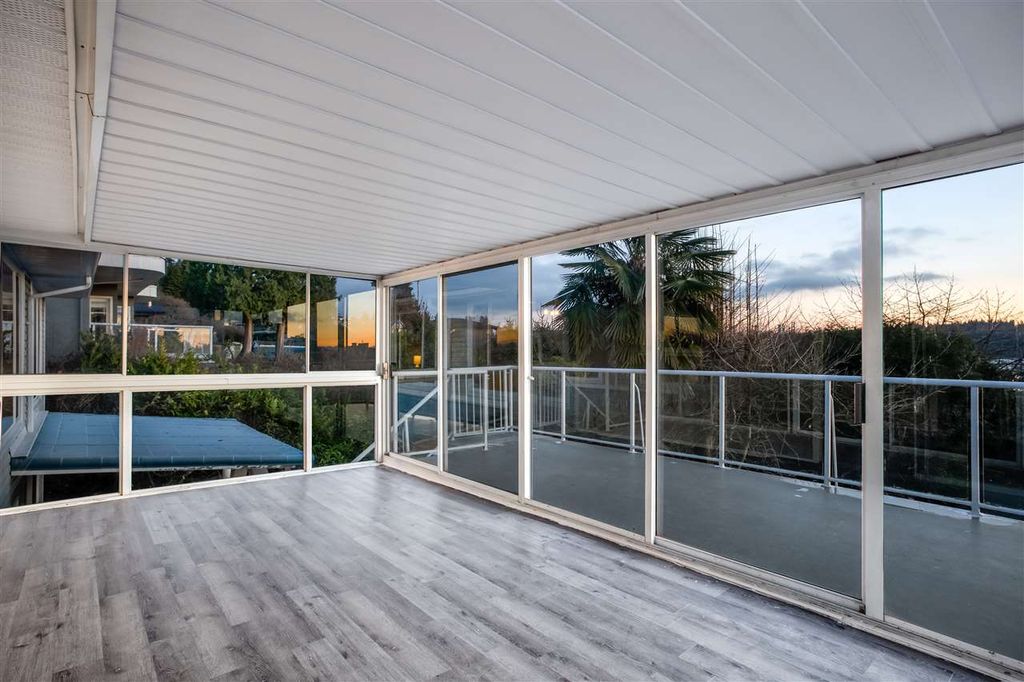 listing image 1106883325721885041