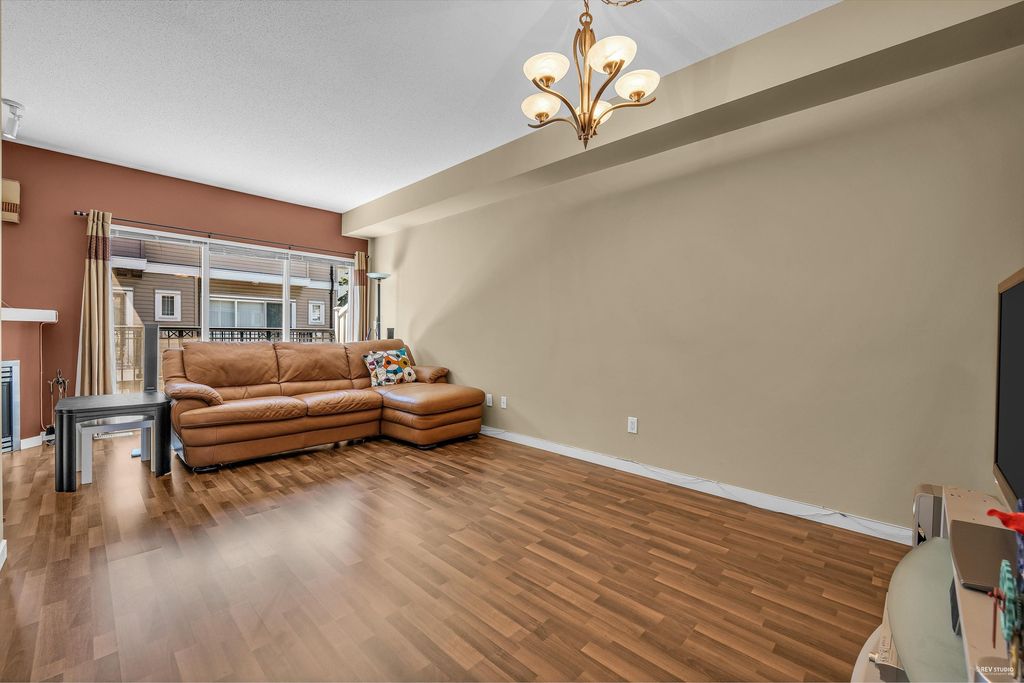 listing image 1103791256141264444