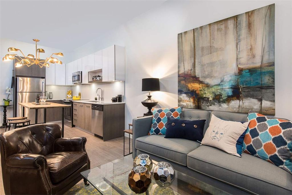 listing image 1109104524726381277