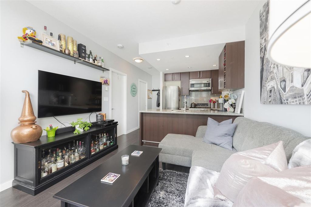 listing image 1106732372334964788
