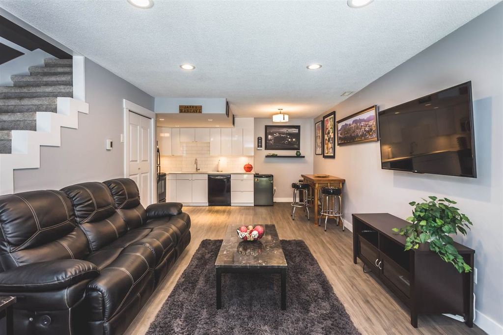 listing image 1100846662171293108