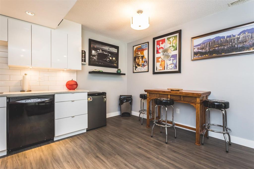 listing image 1103501442290231154