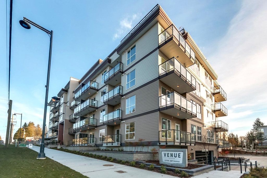 listing image 1106940538312806720