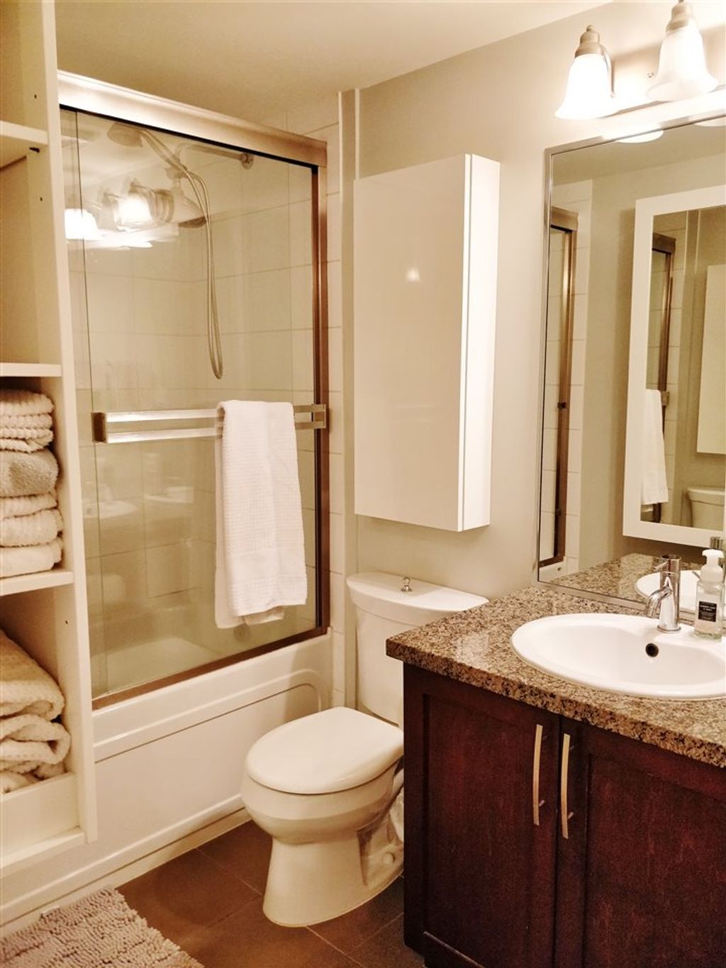 listing image 1104614697600826563