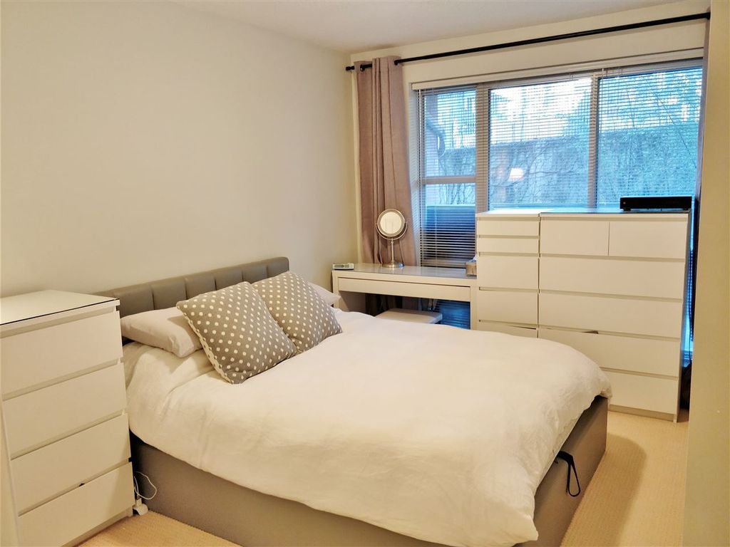 listing image 1108210373193797066