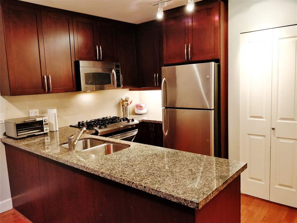 listing image 1103773901487875773