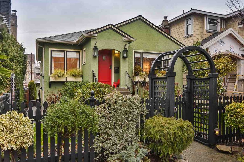 listing image 1109644940957971472