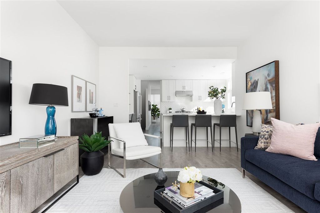 listing image 1105178836827647140