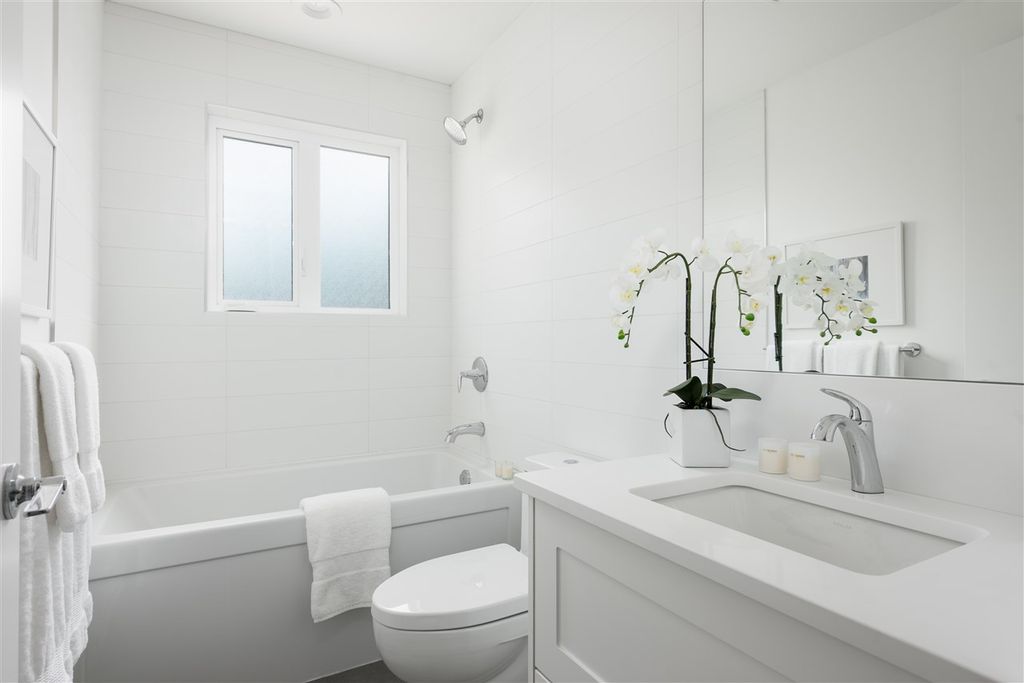 listing image 1100323686749300214