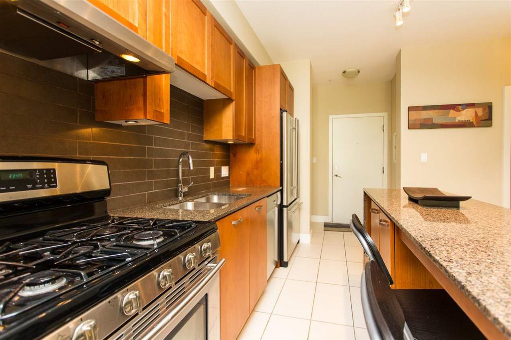 listing image 1103953155795161777
