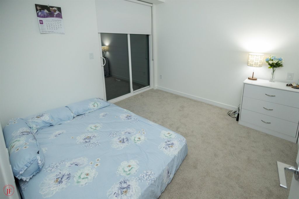 listing image 1107533283286611438