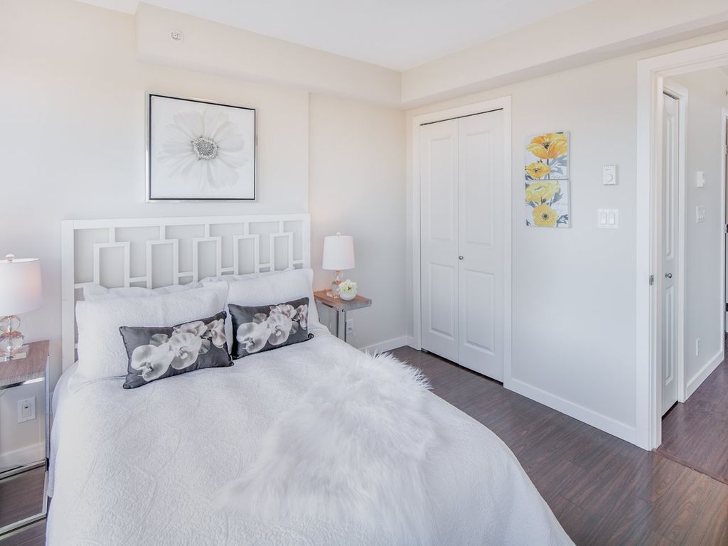 listing image 1107211838483677675