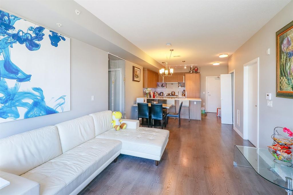 listing image 1102023132572018752