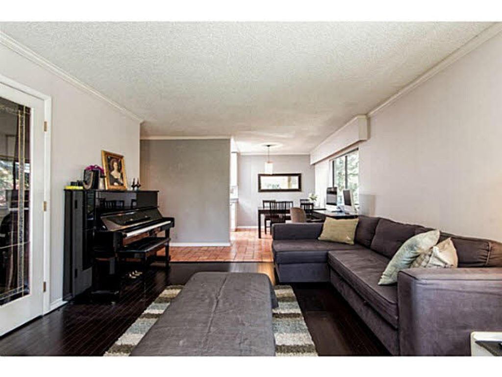listing image 1109596518988130550